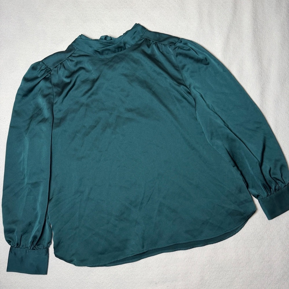 Loft Petites Forest Green Satin 
Tie Neck Long Sleeve Blouse Size LP